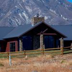 "Hunting in New Zealand – tahr, fallow deer and red stags"